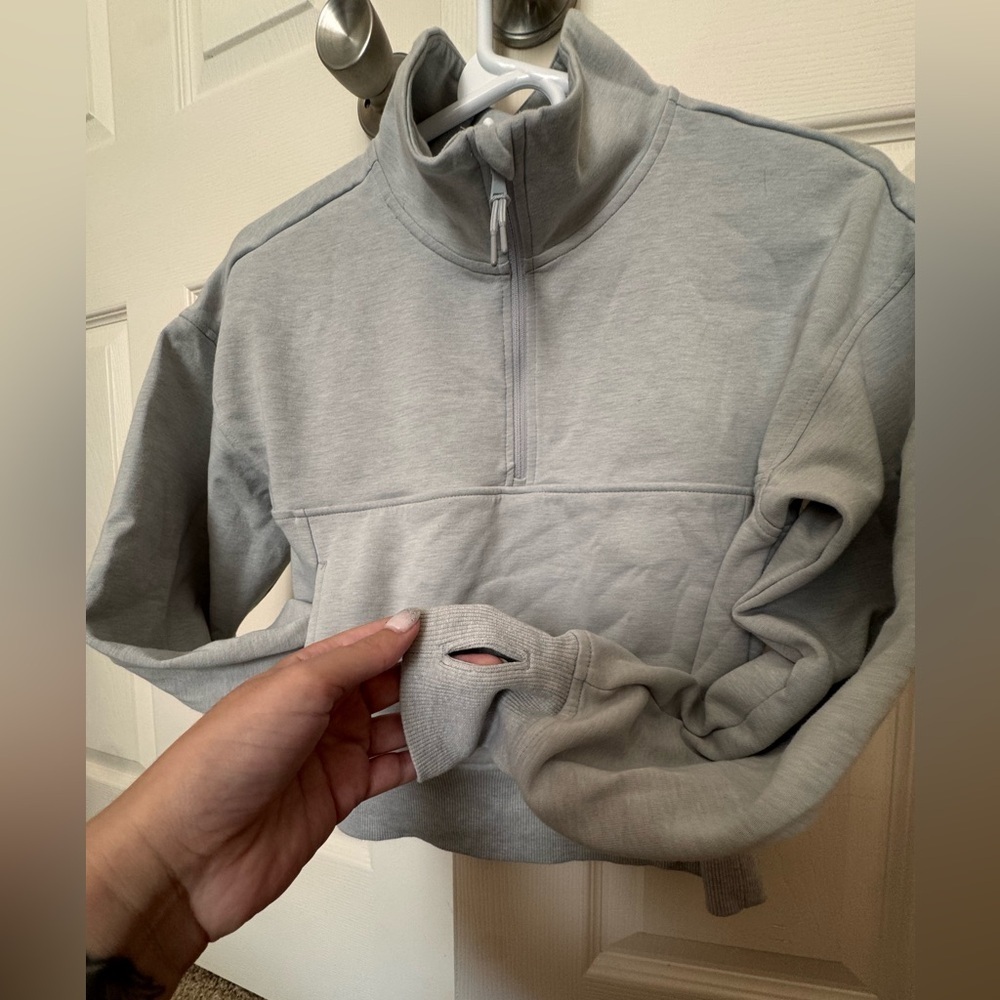 Old Navy Active Fleece Pullover - Picture 3 of 5